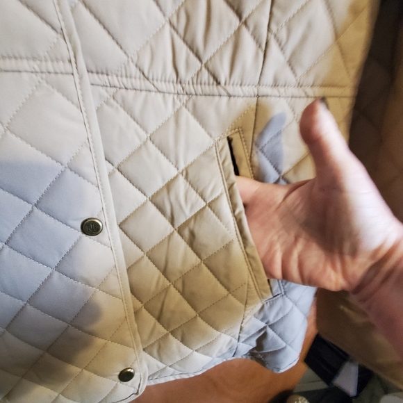 Ralph Lauren Women's Birch Tan. NWT. LARGE. QUILTED - Picture 7 of 14